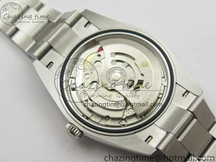 1103 Casual Oyster Perpetual 41mm 124300 EWF Best Edition Red Dial on SS Bracelet A 2856